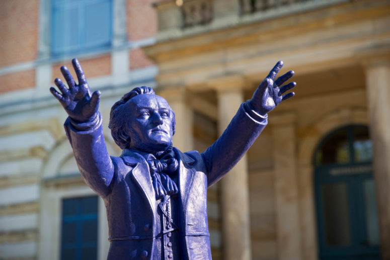 Ottmar Hörl - Wagner dirigiert Bayreuth © Simeon Johnke