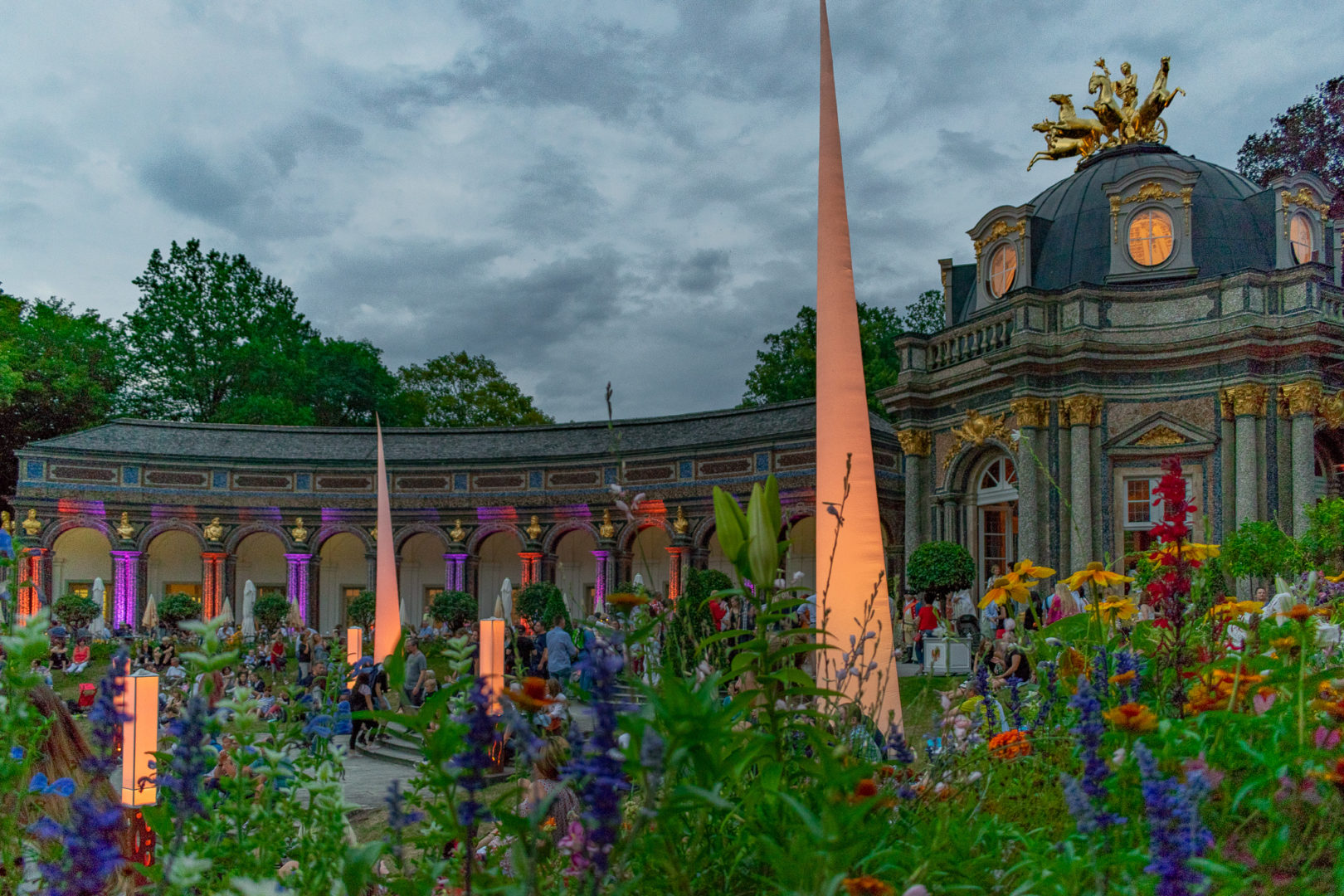 Wunderschöne Illumination des Sonnentempels