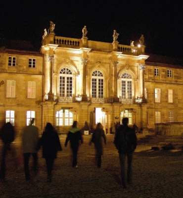 Neues Schloss bei Nacht