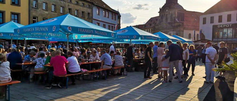 Weinfest-am-Markt-in-Bayreuth
