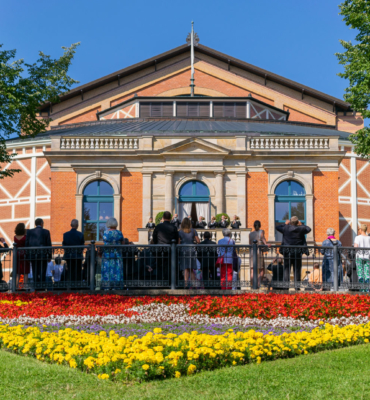 Das Festspielhaus von außen