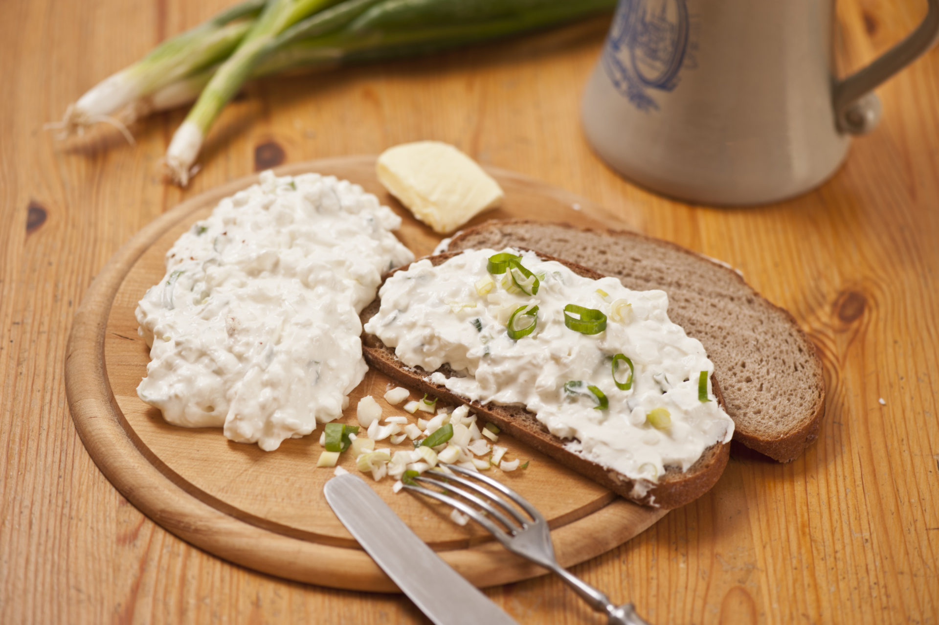 Ziebelaskaes zur fränkischen Brotzeit