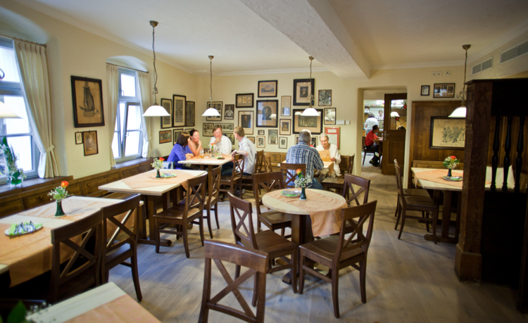 Innenraum vom Restaurant Eule