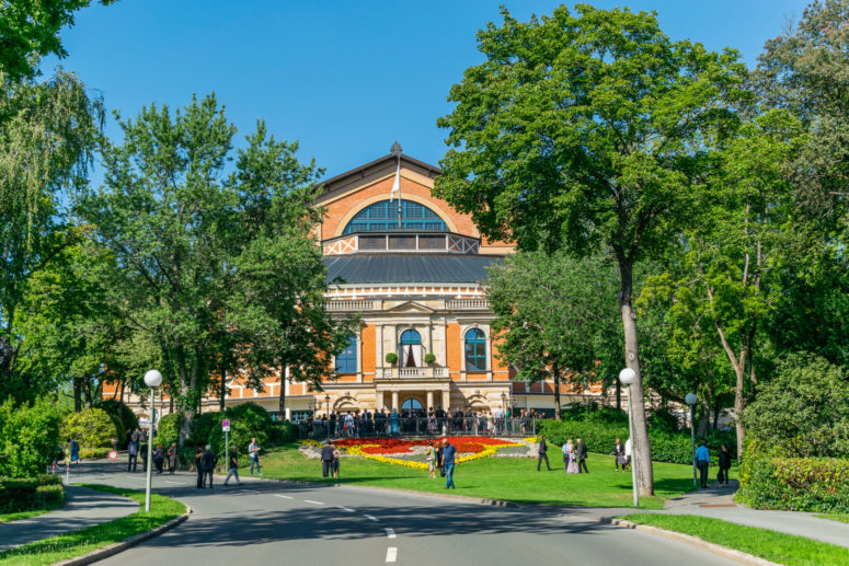 Festspielhaus_Richard_Wagner_Festspiele_auf dem Grünen Hügel