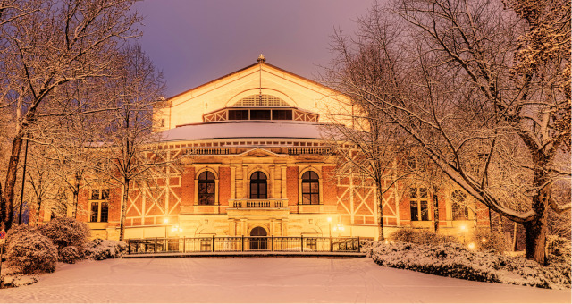 Festspielhaus (c) Mikhail Butovskiy