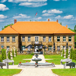 Neue öffentliche Führungen in Schloss Birken und Schloss Colmdorf