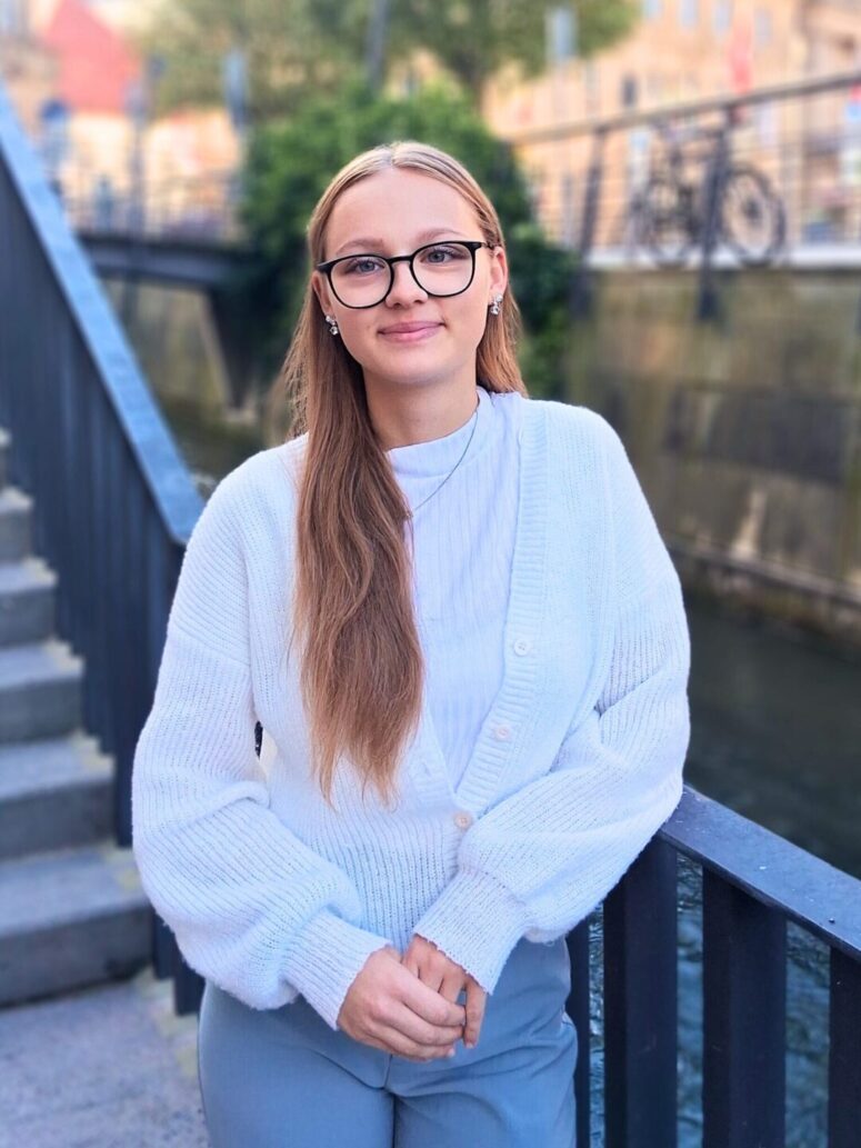 Mitarbeiterin BMTG Alenja Schöppl