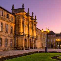 Abendliches Neues Schloss (c) Mikhail Butovskiy