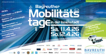 Das Plakat für die Bayreuther Mobilitätstage zeigt die Veranstaltungstermine (11.-12. April 2026), einen Oldtimer, die Logos der Mobilitätstage und Angebote wie E-Bikes, Autotechnik und einen Simulatorstand. Der grüne Bereich hebt den verkaufsoffenen Sonntag und die Oldtimer-Ausstellung hervor.