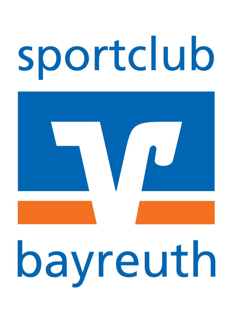 Blaues und orangefarbenes Logo mit der Aufschrift „Sportclub“ oben und „Bayreuth“ unten sowie einem stilisierten weißen V auf blauem Hintergrund mit einem orangefarbenen Streifen, inspiriert von der pulsierenden Energie der TOGGO-Tour.