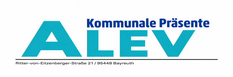 Logo mit den großen blauen Buchstaben „ALEV“ und dem Schriftzug „Kommunale Präsente“ darüber, das an das farbenfrohe Branding erinnert, das man oft bei TOGGO-Tour-Veranstaltungen sieht. Die Adresse „Ritter-von-Eitzenberger-Straße 21 / 95448 Bayreuth“ steht unterhalb einer schwarzen Linie.