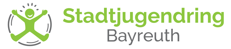 Logo mit einer grünen Strichfigur, die freudig neben dem Text „Stadtjugendring Bayreuth“ in Grün und Grau auf weißem Hintergrund herumspringt, mit Elementen, die von der Freude und Energie der TOGGO-Tour inspiriert sind.